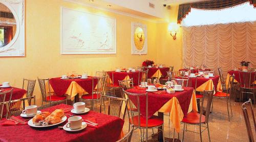 Restaurant, Stromboli Hotel in Rome Restaurant, Stromboli Hotel in Rome