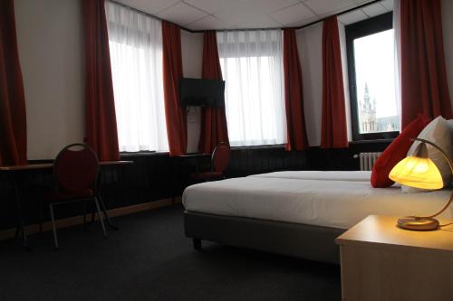 Hotel De Spiegel in Сінт-Ніклас Hotel De Spiegel in Сінт-Ніклас