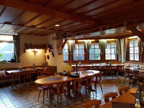 餐廳, Gasthaus Dörsthof (Gasthaus Dorsthof) in 阿爾策瑙 餐廳, Gasthaus Dörsthof (Gasthaus Dorsthof) in 阿爾策瑙