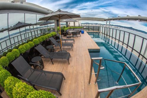 泳池, 佛洛莉亞諾波里斯諾富特酒店 (Novotel Florianopolis) in 市中心 泳池, 佛洛莉亞諾波里斯諾富特酒店 (Novotel Florianopolis) in 市中心