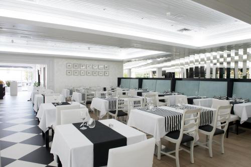 قاعة للمآدب, Hotel Cristal Marinha in Marinha Grande قاعة للمآدب, Hotel Cristal Marinha in Marinha Grande