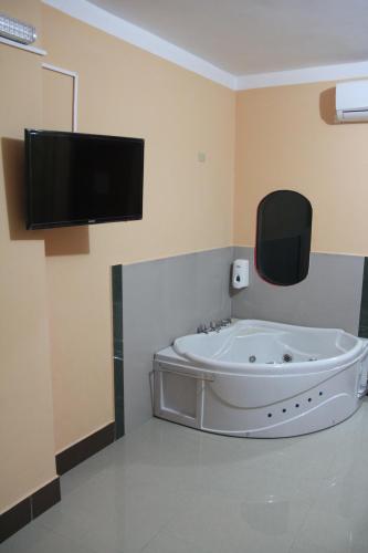 Pezsgőfürdő, Hotel Platinum Class in Lago Agrio Pezsgőfürdő, Hotel Platinum Class in Lago Agrio