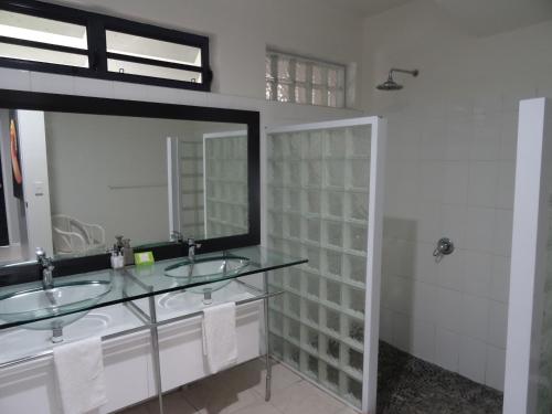 This photo about Wellesley Hotel Rarotonga shared on HyHotel.com