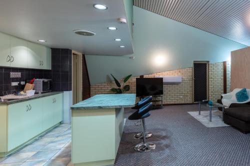 Kitchen, Sails Motel Geraldton in Geraldton Kitchen, Sails Motel Geraldton in Geraldton
