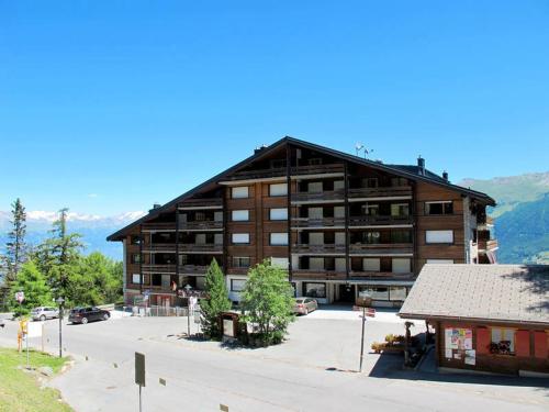 مدخل, Immeuble Belvédère (Immeuble Belvedere) in Vex مدخل, Immeuble Belvédère (Immeuble Belvedere) in Vex