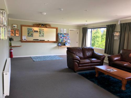 High Peaks Hotel in Fox Glacier High Peaks Hotel in Fox Glacier