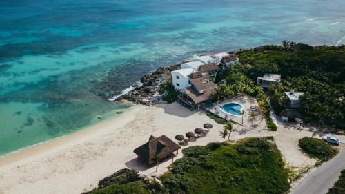 This photo about Ventanas al Mar Beach Front Cozumel shared on HyHotel.com
