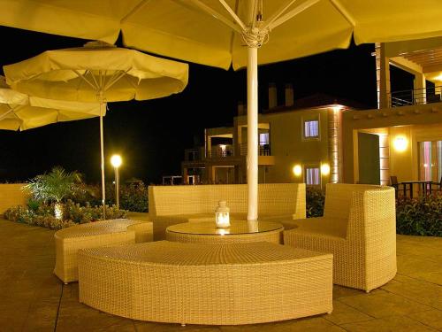 Antonios Village Hotel & Apartments in Arkoudi Antonios Village Hotel & Apartments in Arkoudi