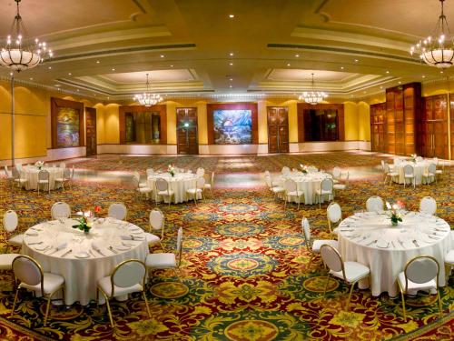 Banquet hall, The LaLiT Mumbai in Mumbai Banquet hall, The LaLiT Mumbai in Mumbai
