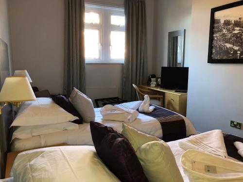 This photo about Cliff House Hotel shared on HyHotel.com