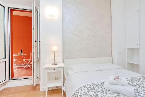 Deco's Place Roma Zoe