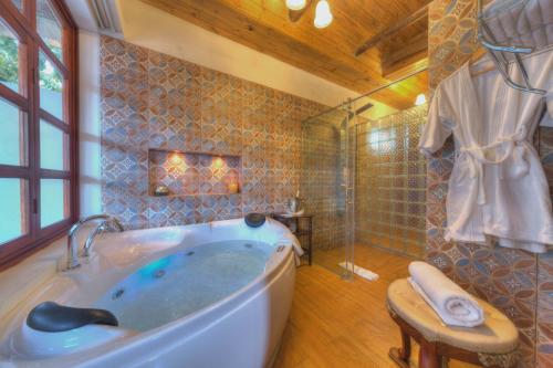 Baño, Hacienda Chorlavi in Ibarra Baño, Hacienda Chorlavi in Ibarra