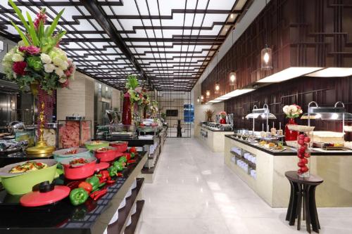 Restoran, Aston Priority Simatupang Hotel and Conference Center in Jakarta Restoran, Aston Priority Simatupang Hotel and Conference Center in Jakarta