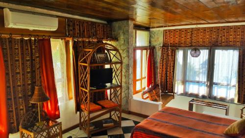 This photo about La Mansion del Pajaro Serpiente shared on HyHotel.com