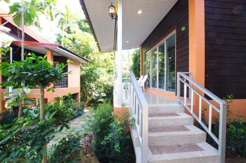 Balcony/terrace, Khum Maikaew Resort in Sang Kha Ou Balcony/terrace, Khum Maikaew Resort in Sang Kha Ou
