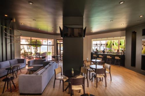 Quầy bar/Pub, Panamericana Hotel Arica in Arica Quầy bar/Pub, Panamericana Hotel Arica in Arica