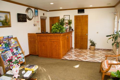 國王休息汽車旅館 (King's Rest Motel) in 吉爾羅伊 國王休息汽車旅館 (King's Rest Motel) in 吉爾羅伊