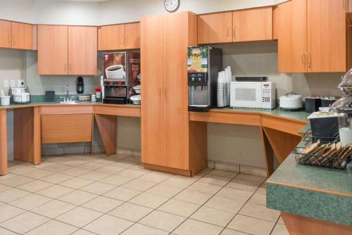 Eten en drinken, Microtel Inn & Suites by Wyndham Uncasville Casino Area in Uncasville (CT) Eten en drinken, Microtel Inn & Suites by Wyndham Uncasville Casino Area in Uncasville (CT)