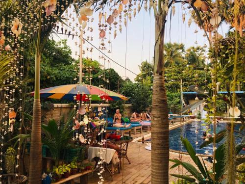 Swimming pool, Blue Diamond Guesthouse in Battambang Swimming pool, Blue Diamond Guesthouse in Battambang