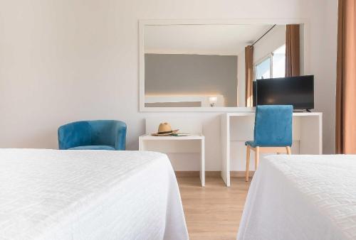 This photo about Hotel Paradis Blau shared on HyHotel.com