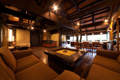 Lobby, Yufuin Ryokan Gettouan in Yufu Lobby, Yufuin Ryokan Gettouan in Yufu