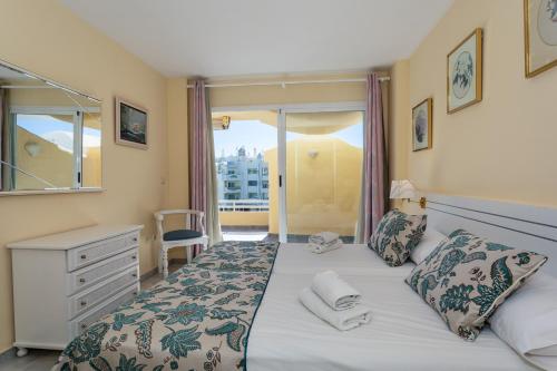 Magnifico apartamento con vistas en Puerto Marina