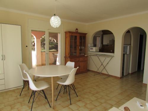 This photo about Escapade 2 shared on HyHotel.com