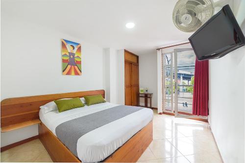 This photo about Ayenda 1214 White House shared on HyHotel.com