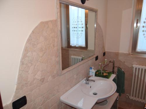 Bathroom, Villetta in collina a due passi dal mare in Colonnella Bathroom, Villetta in collina a due passi dal mare in Colonnella