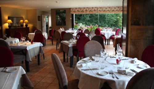 Restaurant, Hotel du Moulin aux Draps in Desvres Restaurant, Hotel du Moulin aux Draps in Desvres