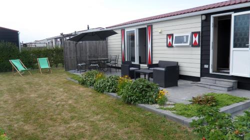 Exterior view, Kindvriendelijk Chalet voor 6 personen SE05 in Serooskerke (Zeeland) Exterior view, Kindvriendelijk Chalet voor 6 personen SE05 in Serooskerke (Zeeland)