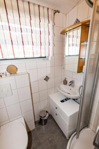 Bathroom, Haus Osserblick in Arrach Bathroom, Haus Osserblick in Arrach