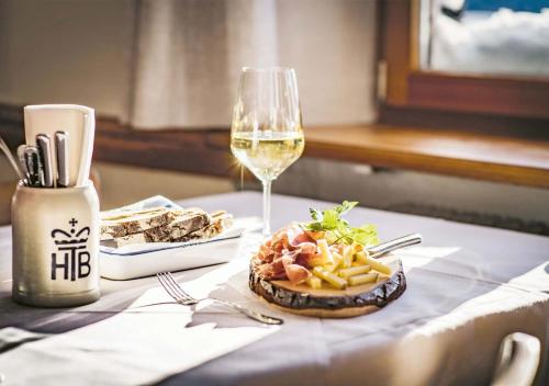 طعام و مشروبات, Berghotel Altes Wallberghaus in كرييوز طعام و مشروبات, Berghotel Altes Wallberghaus in كرييوز
