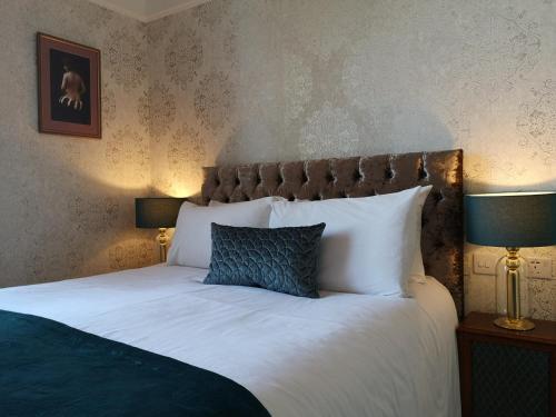 This photo about Sidney House shared on HyHotel.com