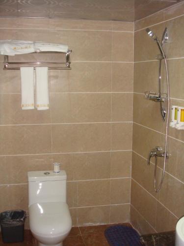 This photo about Jiuzhaigou Man Jiang Hong Hotel shared on HyHotel.com