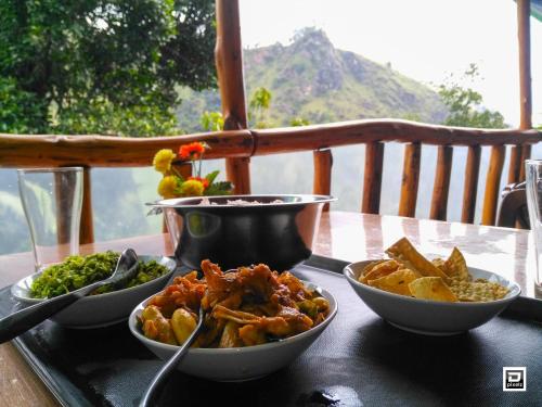 Comida y bebida, Ella River Face Inn in Ella Comida y bebida, Ella River Face Inn in Ella