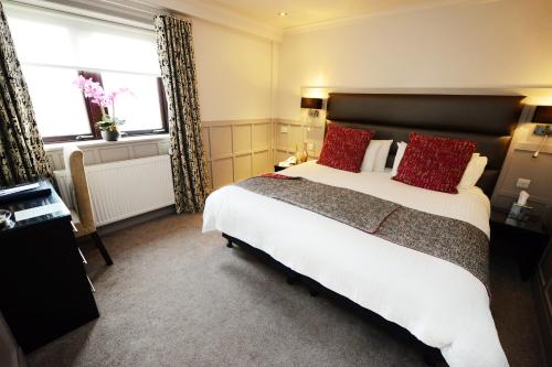 Glynhill Leisure Hotel & Conference Venue in Glasgow Int'l Airport Glynhill Leisure Hotel & Conference Venue in Glasgow Int'l Airport