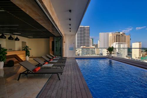 Swimming pool, Sata Hotel in Tân Lập Swimming pool, Sata Hotel in Tân Lập