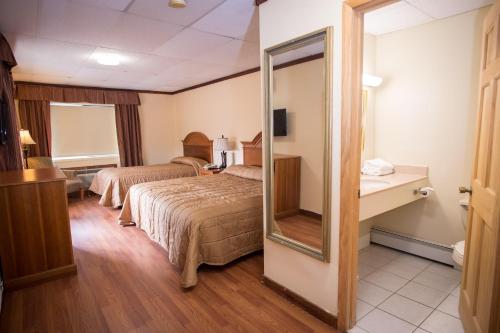 在meiguo.com看到的Pine Ridge Dude Ranch的介绍图片