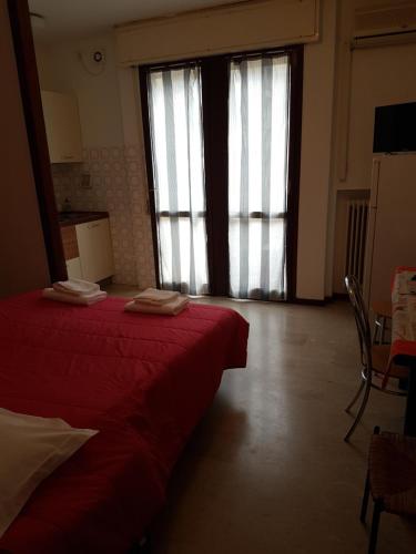 Hotel Apartamento corso deo popolo, ugo Foscolo 11