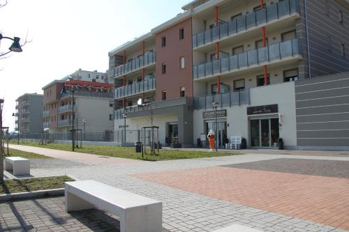 Exterior view, Luxory Suites in Sesto San Giovanni Exterior view, Luxory Suites in Sesto San Giovanni