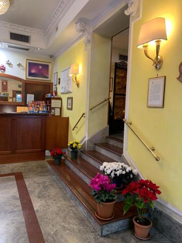 Lobby, Stromboli Hotel in Rome Lobby, Stromboli Hotel in Rome