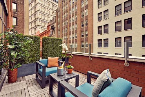 Balkong/terasse, Artezen Hotel near Statue of Liberty Balkong/terasse, Artezen Hotel near Statue of Liberty