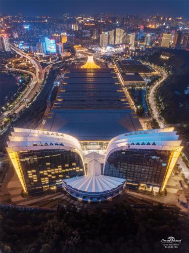 This photo about Howard Johnson CAEXPO Plaza Nanning shared on HyHotel.com