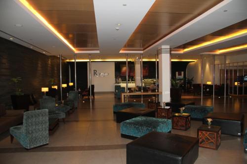 Vestíbulo, Amman Airport hotel in Al Jizah Vestíbulo, Amman Airport hotel in Al Jizah