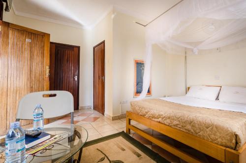 This photo about Victoria Travel Hotel shared on HyHotel.com