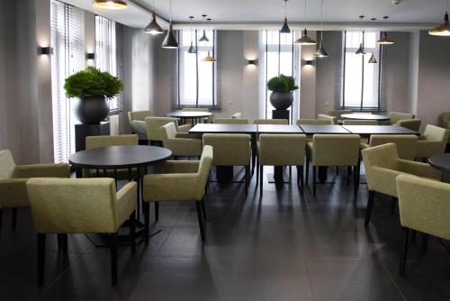 Étterem, Hotel Central near Katona József Színház Étterem, Hotel Central near Katona József Színház