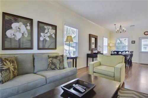 在meiguo.com看到的Coral Villa (Townhouse)的介绍图片