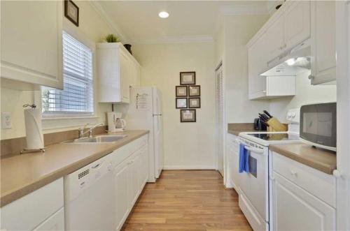 在meiguo.com看到的Coral Villa (Townhouse)的介绍图片