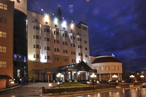 Entrance, Kogalym Hotel in Kogalym Entrance, Kogalym Hotel in Kogalym